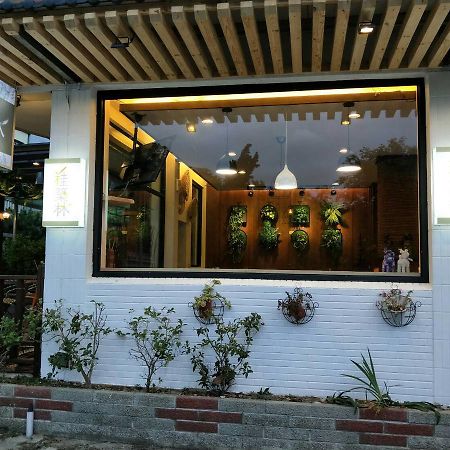 Guiju Lin Garden Homestay Nanzhuang Exteriör bild